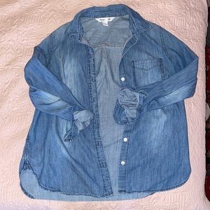 Old Navy women’s chambray button down size small